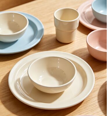 Harga yang bagus Non-Toksik Ramah Lingkungan A5 Melamine Moulding Compound, 99,8% Kejernihan Tinggi Bubuk Tahan Panas, Kekerasan Tinggi Bahan baku Tahan Pakai untuk Restoran Melamine Melamine Melamine Melamine on line